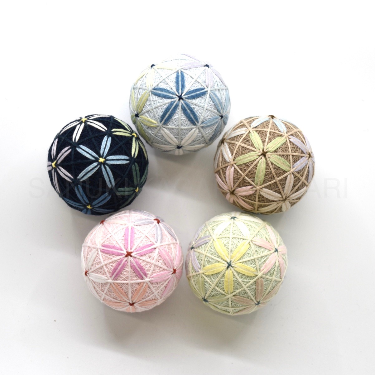 東京】讃岐かがり手まり“コスモス”をかがろう | 讃岐かがり手まり